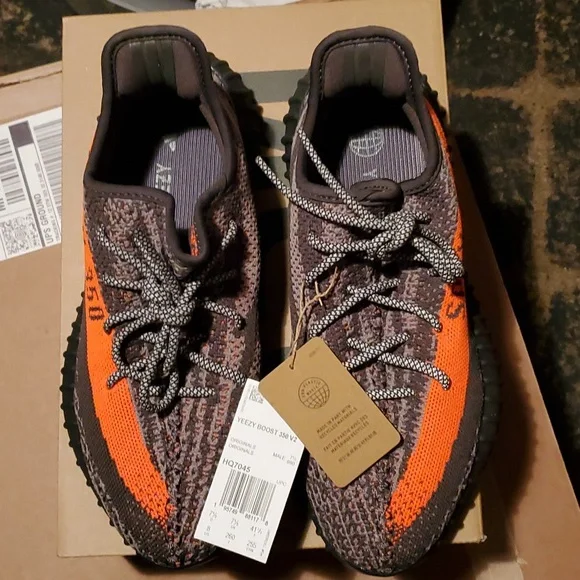 COPY - NWT 100% AUTHENTIC YEEZY 350 V2 SZ 8 MENS 9 WOMENS  display picture 2